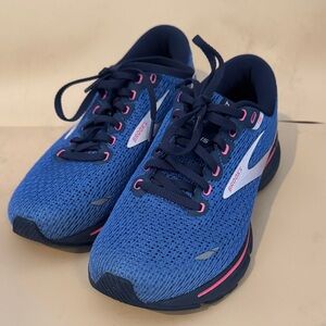 Brooks Ghost Women's Blue Running Shoes size 8.5